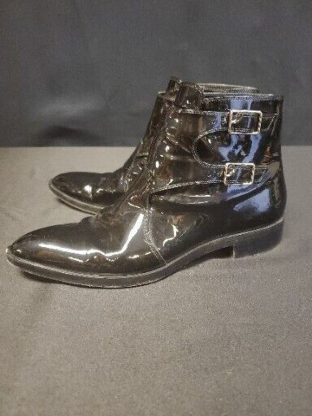 Gianvito Rossi Patent Leather Black Buckle Bootie Boot Size 39 Or 8.5